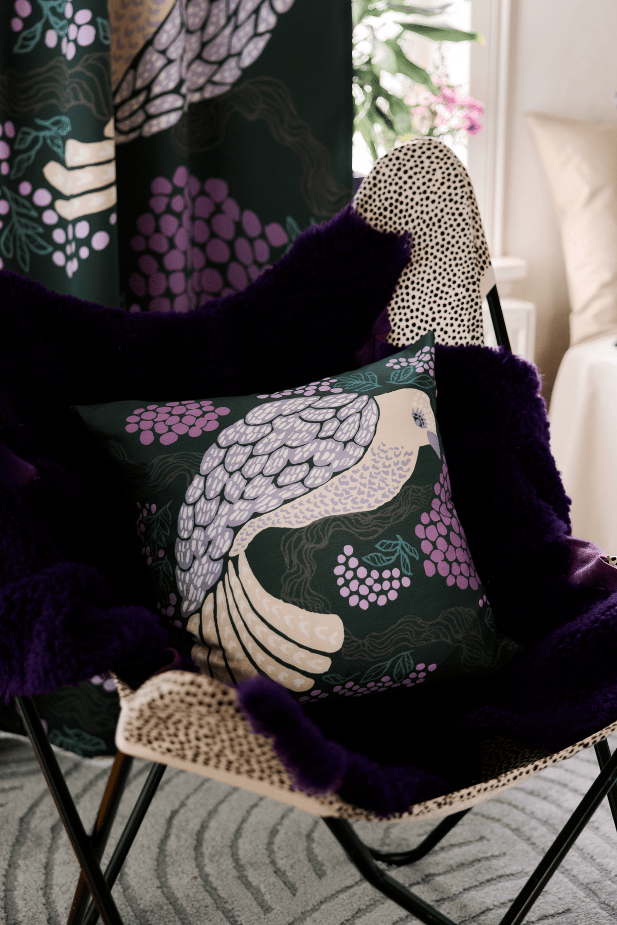 108910-7851_1; Vallila Viserrys-koristetyynynpäällinen Vihreä-violetti / 43x43 cm 