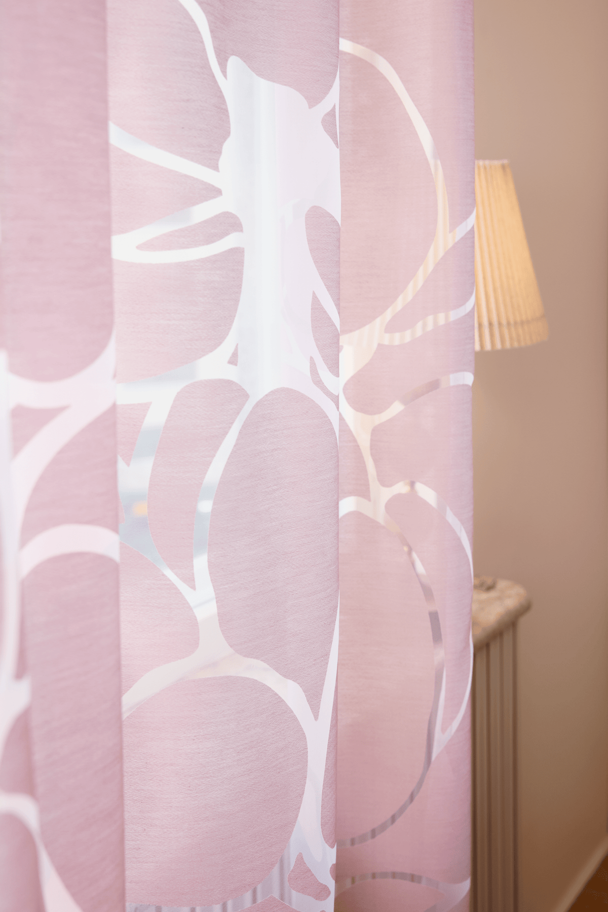 107217-4300_2; Vallila Makeba-valoverho Malva / 140x250 cm 