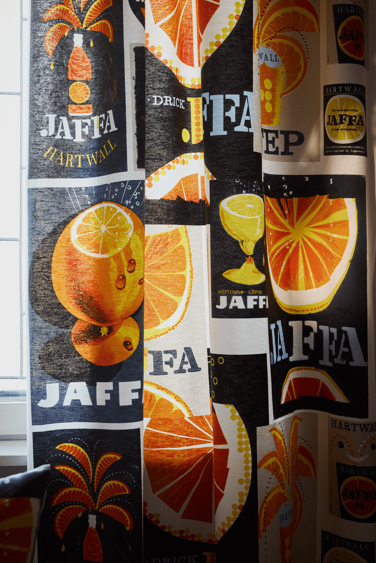 23310-81704-8000CU_2; Vallila Juhlajaffa-verho Monivärinen / 140x250 cm 