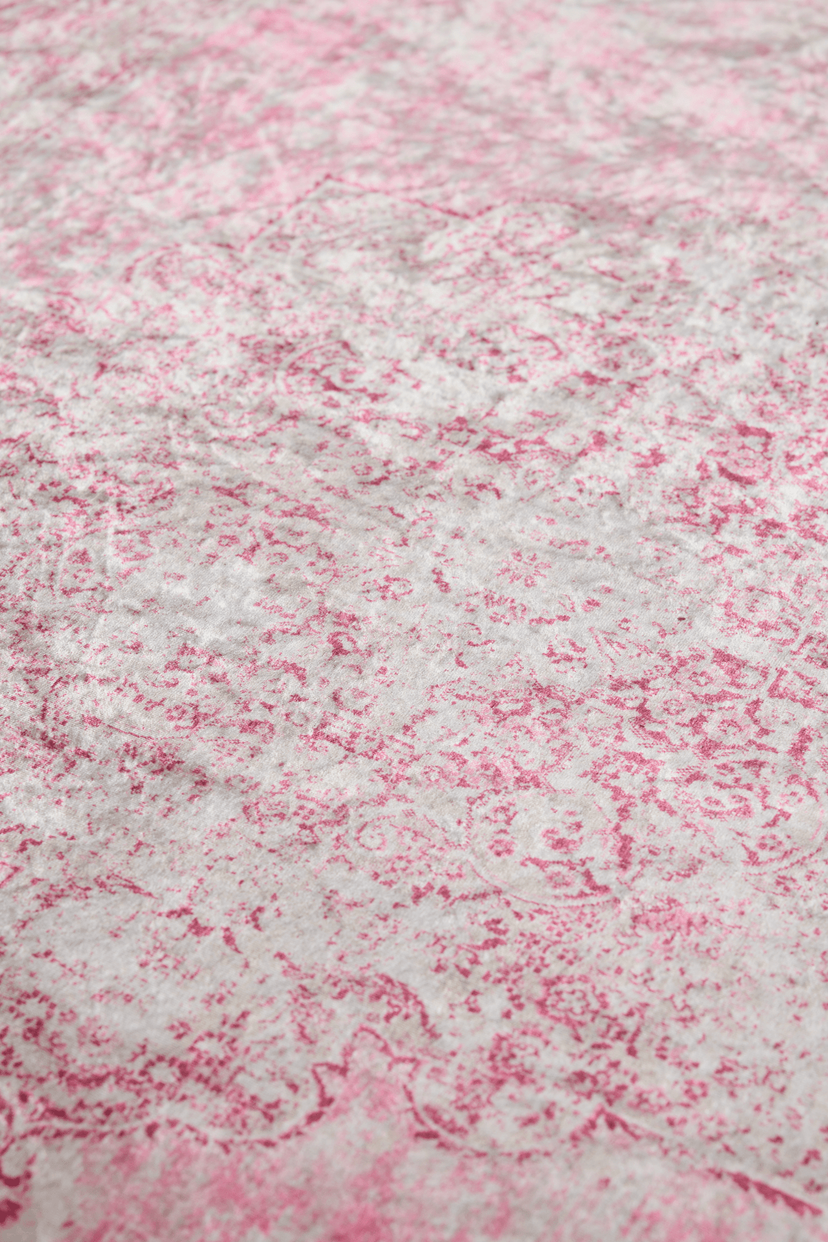 102160-4000_1; 101993-4000_1; 104542-4000_1; Vallila Topaasi-matto Pinkki / 140x200 cm 