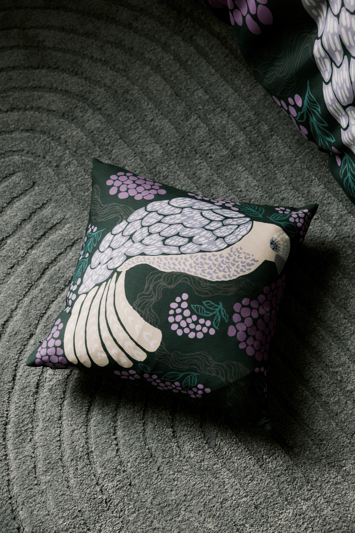 108910-7851_2; Vallila Viserrys-koristetyynynpäällinen Vihreä-violetti / 43x43 cm 